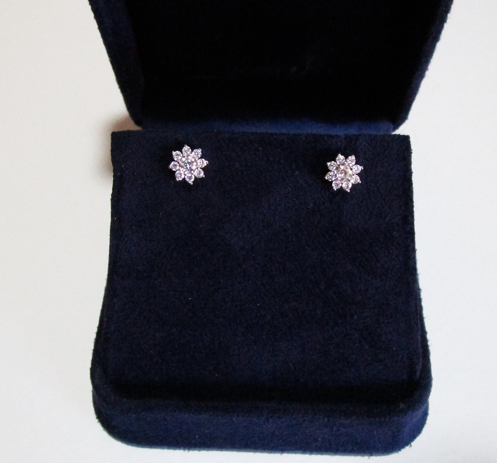 Orecchini Diamanti a Fiore